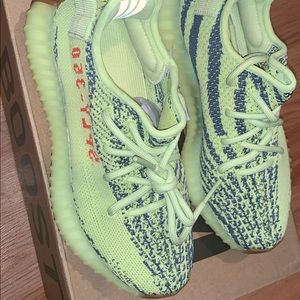 adidas Yeezy Boost 350 V2 Semi Frozen Yellow